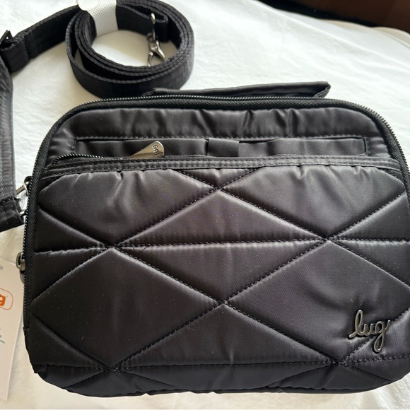 Lug Roundabout XL Black Shoulder Bag - Picture 1 of 6